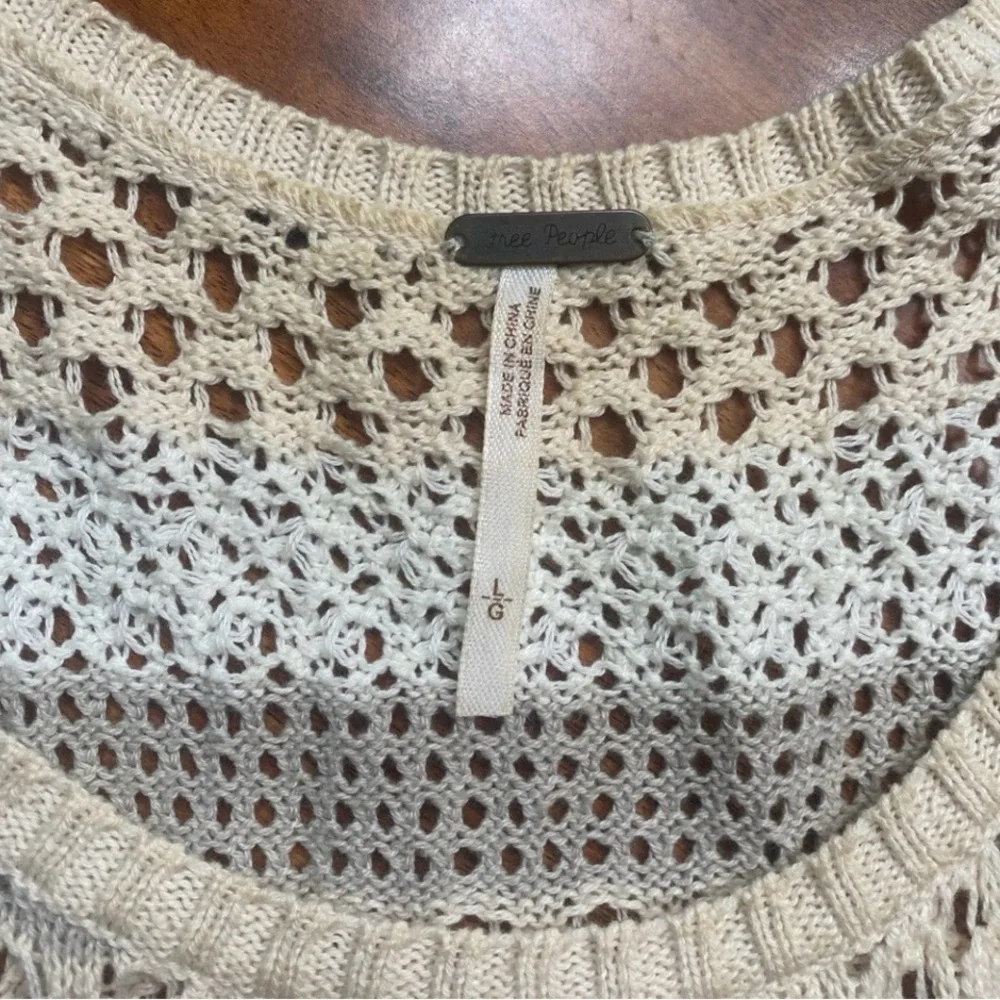 Free People Women's Cream Gray Knit Tunic Sweater Size Large Boho Beach Coastal